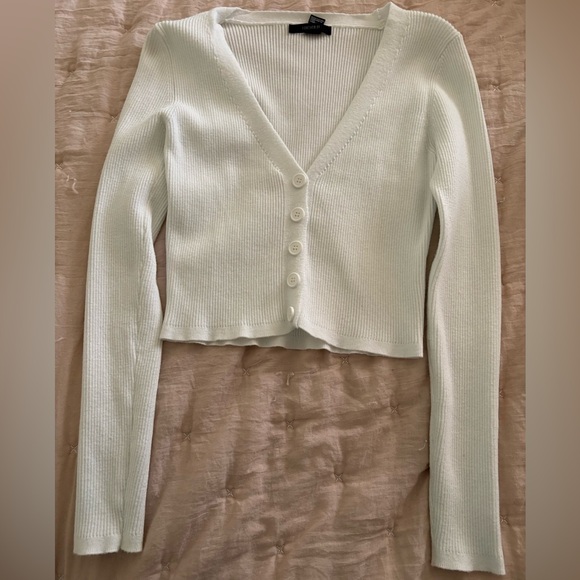 Forever 21 Women’s Fitted Rib-Knit White Cardigan Sweater - Picture 1 of 12